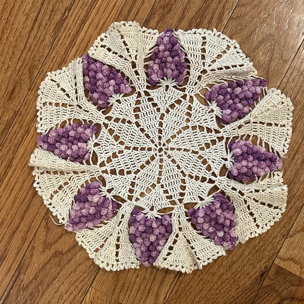 Vintage Hand Crocheted Doily 3D Variegated Purple Grape Clusters Round 12"